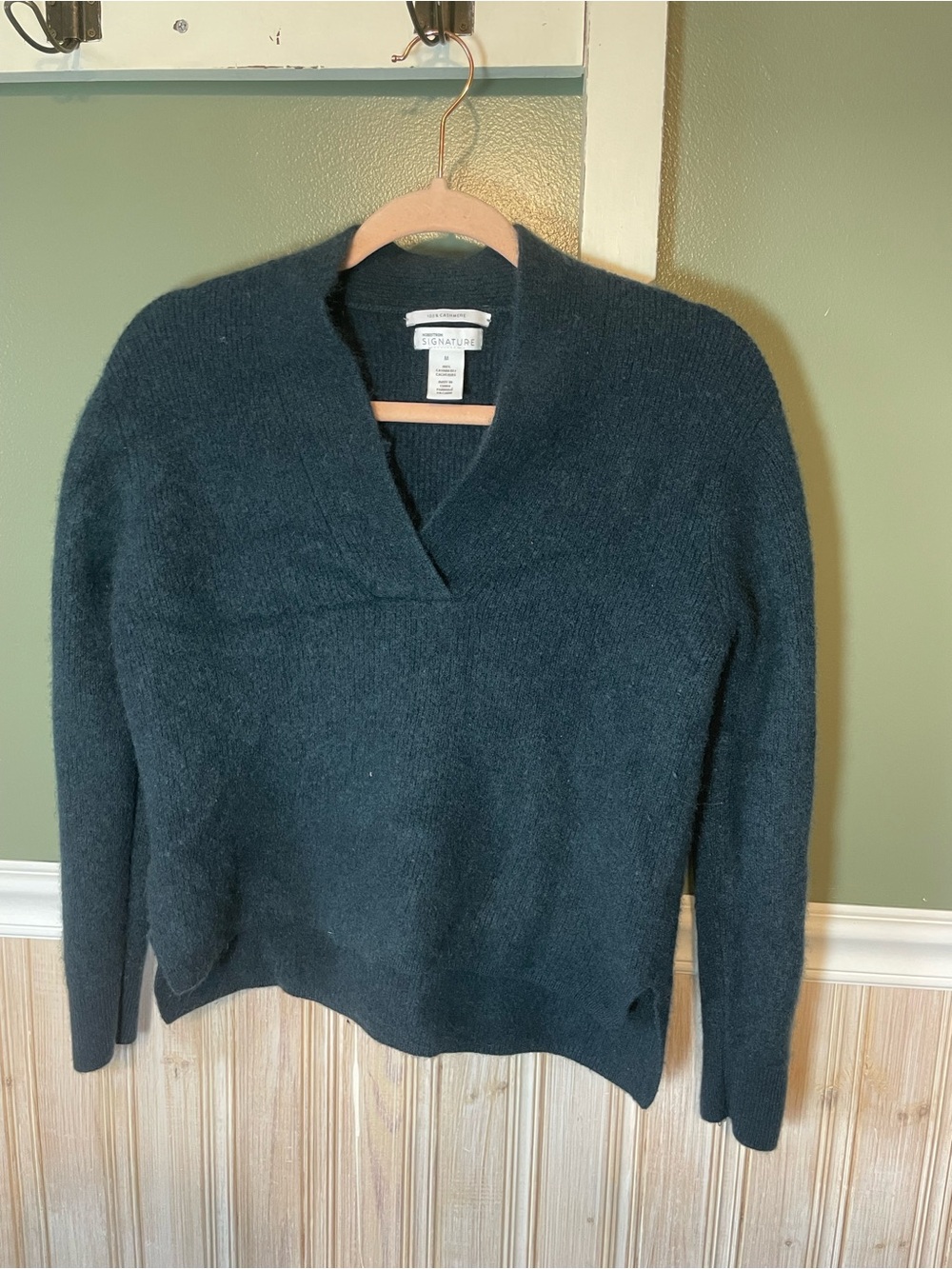 Nordstrom Signature Black Cashmere V-Neck Women's Sweater